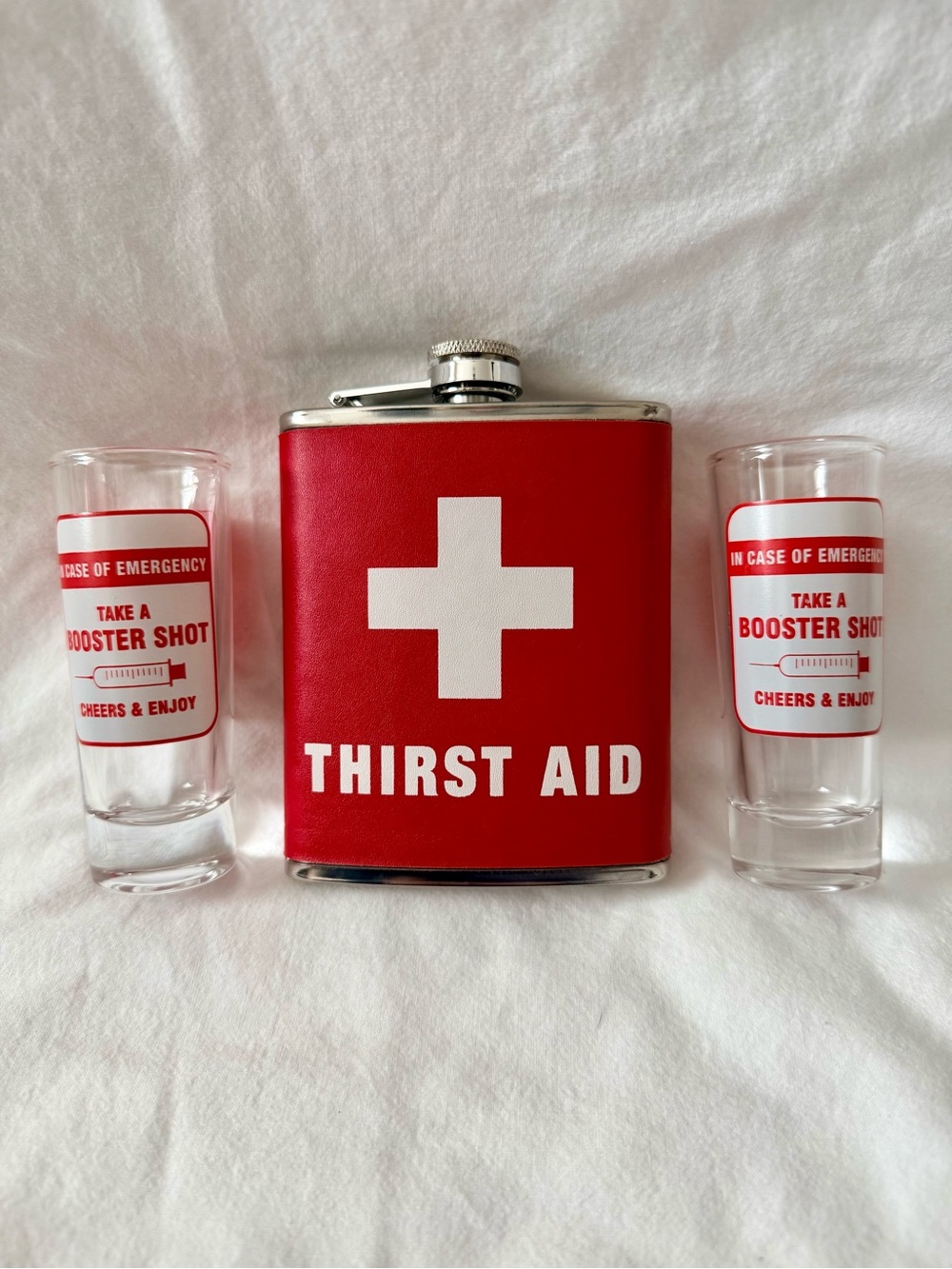 Wink Wild Eye Designs Thirst Aid 7oz Flask & 2 Shot Glasses Novelty Bar Set